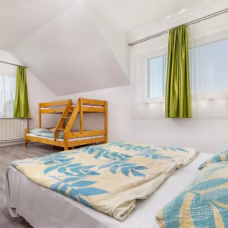 Katalin Vendeghaz 3* Gyenesdiás